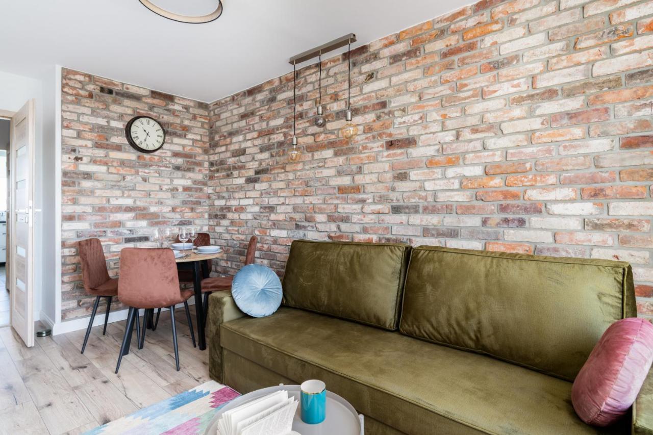 Stylish Apartment Near Wroclavia For 4 Guests By Noclegi Renters Breslavia Exterior foto