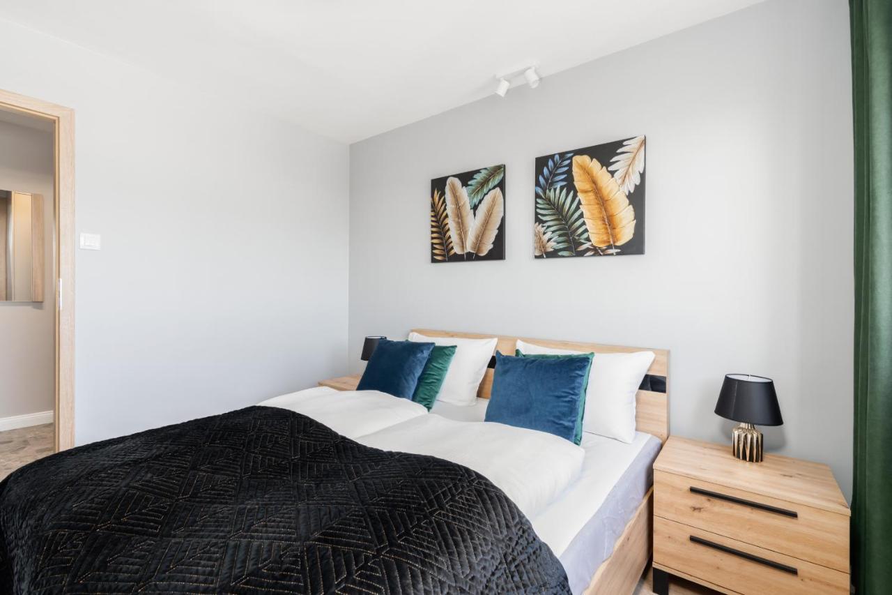 Stylish Apartment Near Wroclavia For 4 Guests By Noclegi Renters Breslavia Exterior foto